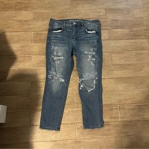 American Eagle Distressed Jeans Size 12 Short